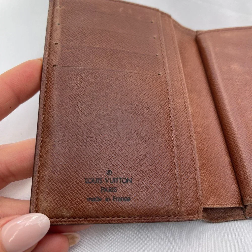 Auc Louis Vuitton French Style Port Monogram Wallet